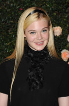 Elle Fanning : elle-fanning-1323234792.jpg