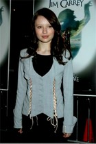 Emily Browning : SG_148940_Browning.jpg