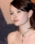 Emily Browning : TI4U_u1138319392.jpg