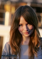 Emily Browning : emily_browning_1281997420.jpg