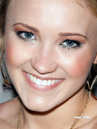 Emily Osment : emily-osment-1315696816.jpg