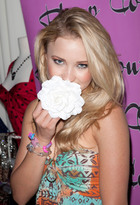 Emily Osment : emily-osment-1315696828.jpg