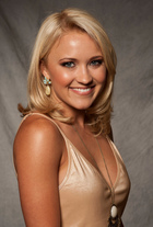 Emily Osment : emily-osment-1398709765.jpg