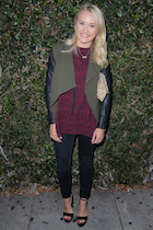 Emily Osment : emily-osment-1440440093.jpg