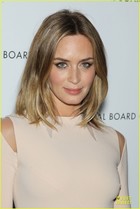 Emily Blunt : emily-blunt-1361579232.jpg