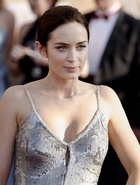 Emily Blunt : emily-blunt-1407166435.jpg