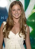 Emily VanCamp : emilyvancamp_1286683515.jpg