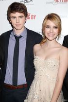 Emma Roberts : TI4U1388021714.jpg