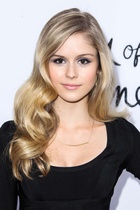 Erin Moriarty : erin-moriarty-1406488871.jpg