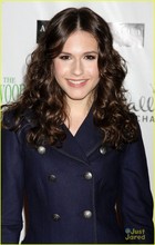 Erin Sanders : erin-sanders-1325029126.jpg