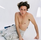 Ethan Cutkosky : ethan-cutkosky-1651008803.jpg