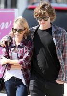 Evan Peters : TI4U1395505776.jpg