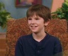 Freddie Highmore : SG_153477_Highmore.jpg