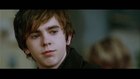 Freddie Highmore : freddie-highmore-1328665389.jpg