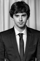 Freddie Highmore : freddie-highmore-1429895421.jpg