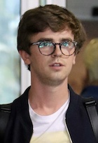 Freddie Highmore : freddie-highmore-1509065588.jpg