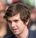 Freddie Highmore : freddie-highmore-1658708643.jpg