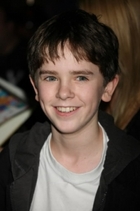 Freddie Highmore : freddie_highmore_1171328304.jpg