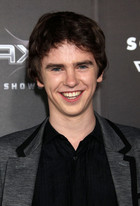 Freddie Highmore : freddie_highmore_1302800478.jpg