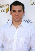 Fred Savage : fredsavage_1302279473.jpg