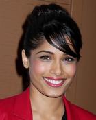 Freida Pinto : freida-pinto-1370210379.jpg