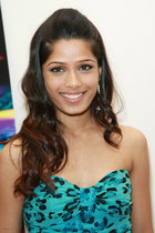 Freida Pinto : freidapinto_1287355138.jpg