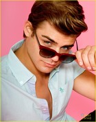 Garrett Clayton : garrett-clayton-1374342950.jpg