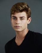 Garrett Clayton : garrett-clayton-1496804041.jpg