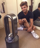 Garrett Clayton : garrett-clayton-1503027721.jpg