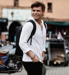 Garrett Clayton : garrett-clayton-1522209241.jpg