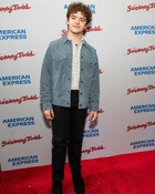 Gaten Matarazzo : gaten-matarazzo-1680464882.jpg