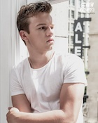 Gavin MacIntosh : gavin-macintosh-1457757361.jpg