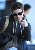 Grant Gustin : grant-gustin-1424825102.jpg