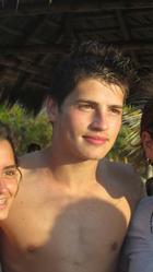 Gregg Sulkin : gregg-sulkin-1334426397.jpg