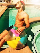 Gregg Sulkin : gregg-sulkin-1440995041.jpg