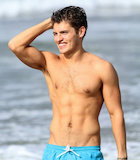 Gregg Sulkin : gregg-sulkin-1446593710.jpg