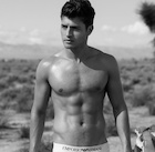 Gregg Sulkin : gregg-sulkin-1447775991.jpg