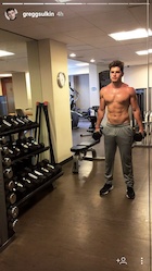 Gregg Sulkin : gregg-sulkin-1497821523.jpg