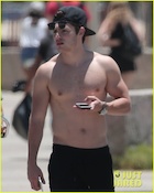 Gregg Sulkin : gregg-sulkin-1497894846.jpg