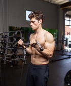 Gregg Sulkin : gregg-sulkin-1561145731.jpg