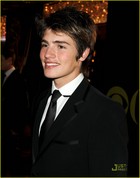 Gregg Sulkin : greggsulkin_1280940931.jpg