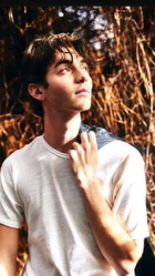 Greyson Chance : greyson-chance-1548738002.jpg