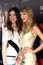 Hailee Steinfeld : TI4U1380387590.jpg