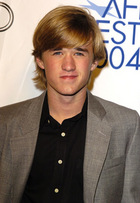 Haley Joel Osment : haley_joel_osment_1258395375.jpg