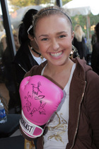 Hayden Panettiere : hayden_panettiere_1179715427.jpg