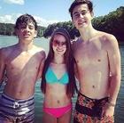 Hayes Grier : TI4U1430764271.jpg