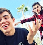 Hayes Grier : TI4U1452226321.jpg