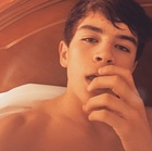 Hayes Grier : hayes-grier-1430764395.jpg