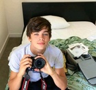 Hayes Grier : hayes-grier-1430764404.jpg