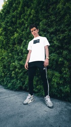 Hayes Grier : hayes-grier-1527066002.jpg